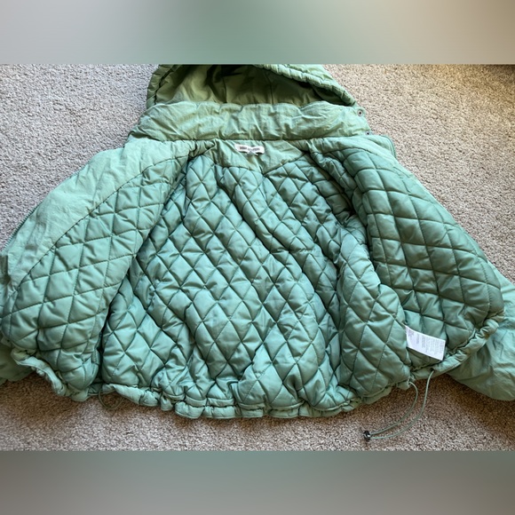 UO Adjustable Puffer Jacket - Picture 4 of 11